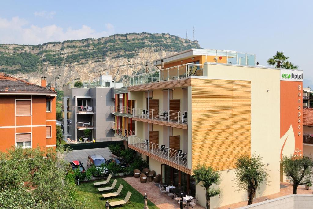 Eco Hotel Bonapace Torbole Sul Garda Εξωτερικό φωτογραφία