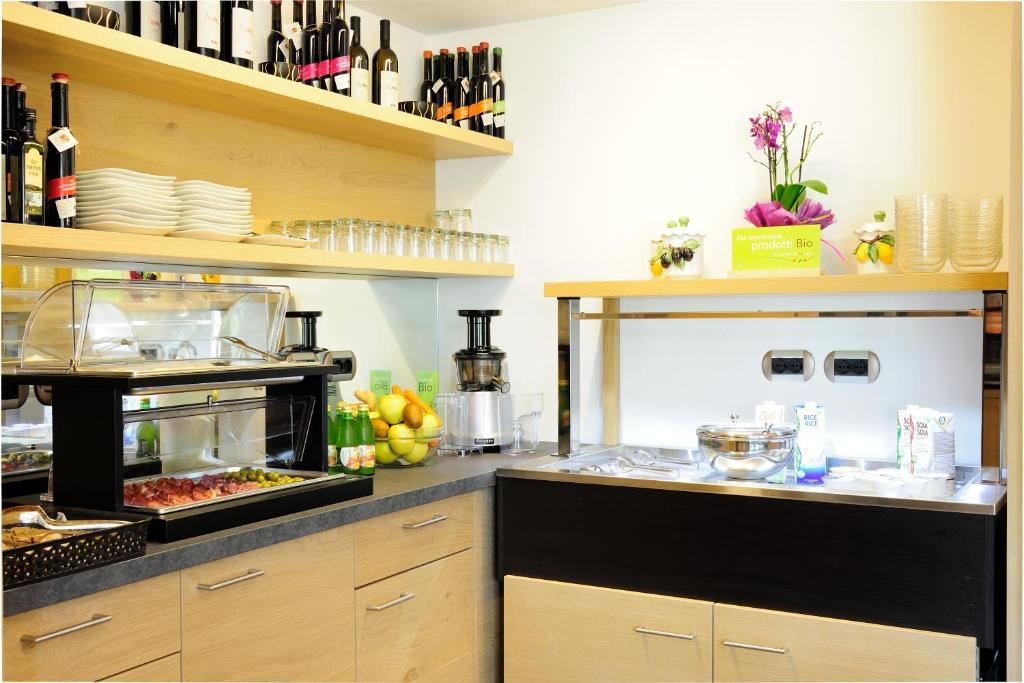 Eco Hotel Bonapace Torbole Sul Garda Εξωτερικό φωτογραφία
